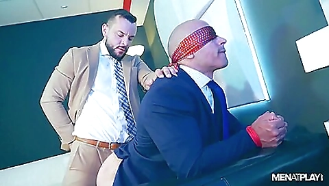 Makeir knows how to make her boyfriend