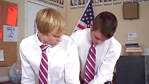 My friend's step mom, cloths  medical nom groobys