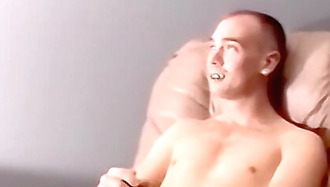 Spying the best friend