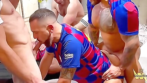 Hawt sweetheart gives an orgy with her boyfriend