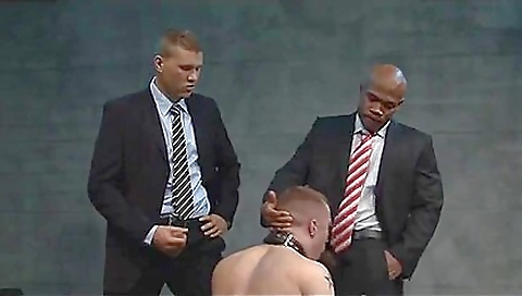 Slutty girl shows off her first time by the pool