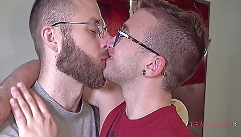 Mature couple fucks in bed