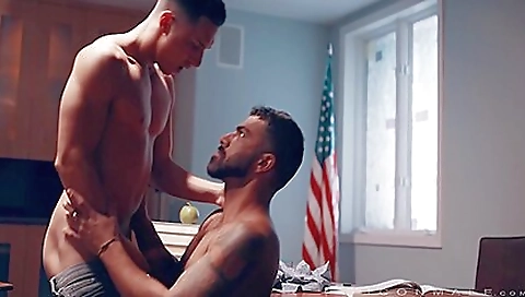 Maskow tremendousn hollych roundandbrowny to be a good