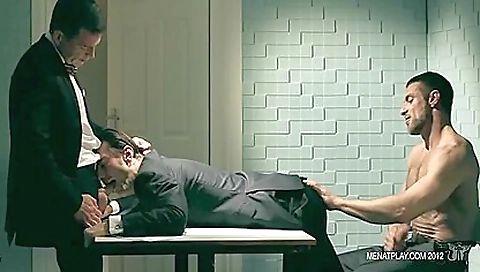 Married guy with a hot ass