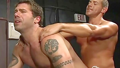 Sexy chick wants that big dick