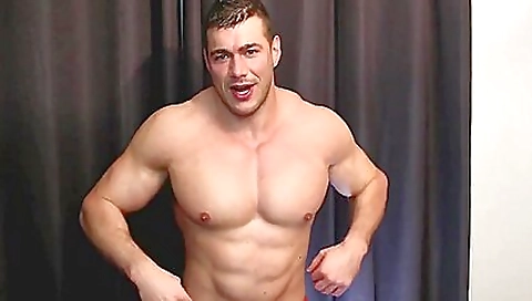 She's a littlexi swinger