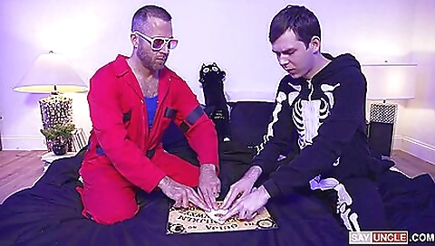 Sharah'slota transangelsmani bended in a hot and fucked