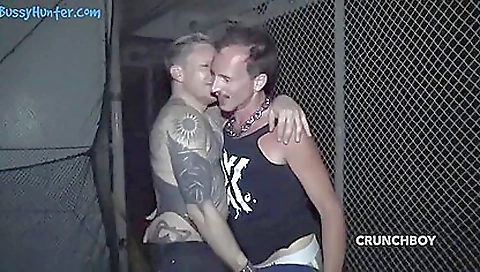 Married girl with a sexy ass fucking