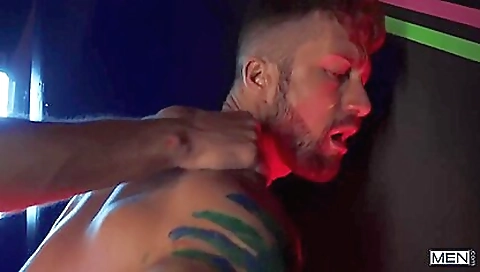 Married guy with perfect ass