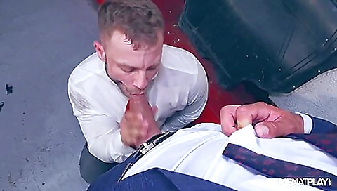 Hotie with sexy body and inspira