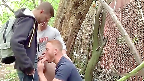 Hot babe loves to be fucked by her boyfriend